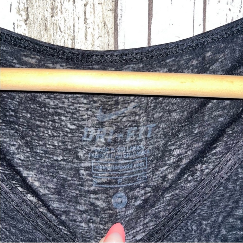Nike Sheer Black Tee - Picture 5 of 6
